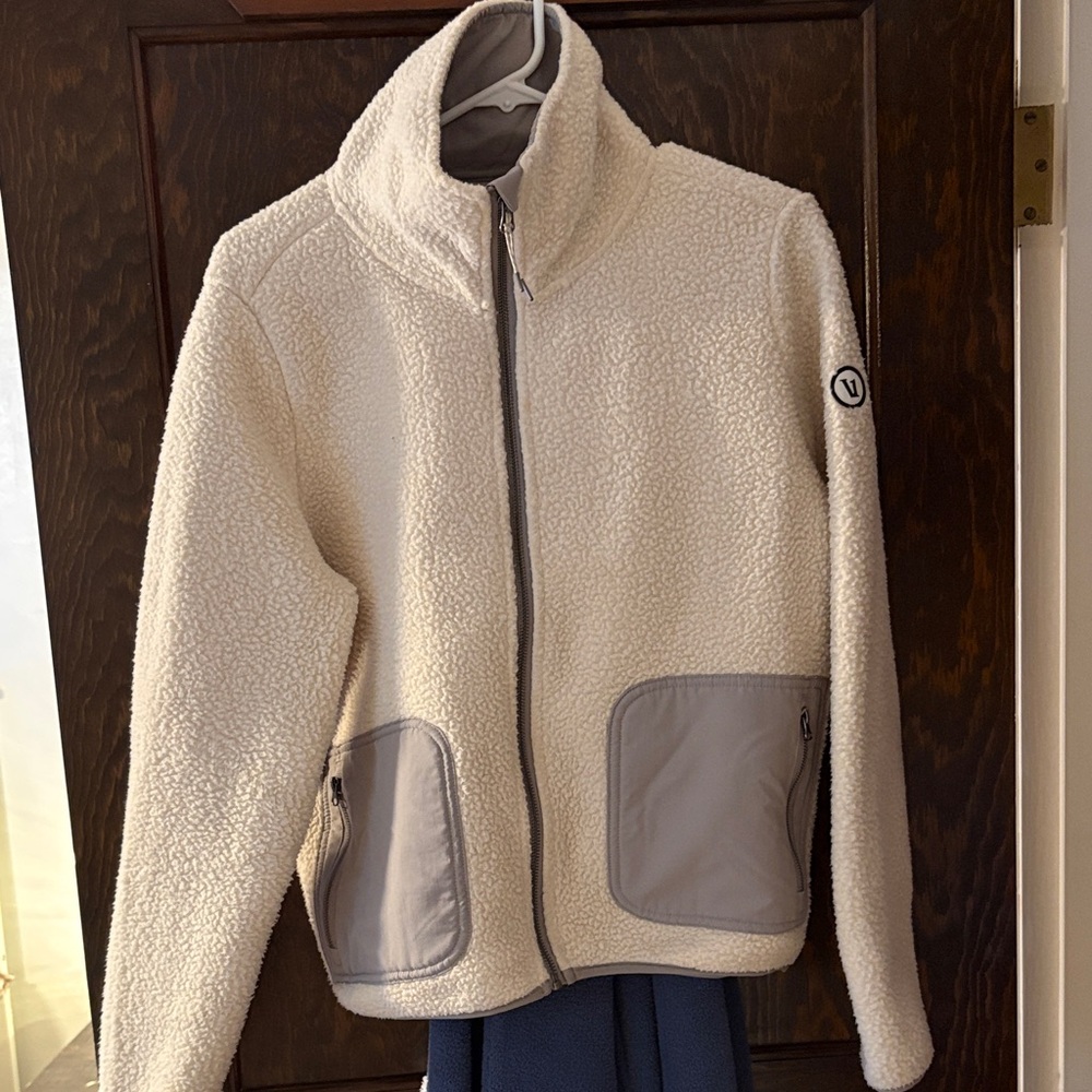 Vuori zip up Sherpa jacket